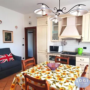 casa-sbrindoli.hotelslidodijesolo.com/